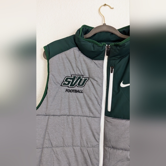 Nike SVU Football puffer vest XL - Picture 2 of 7